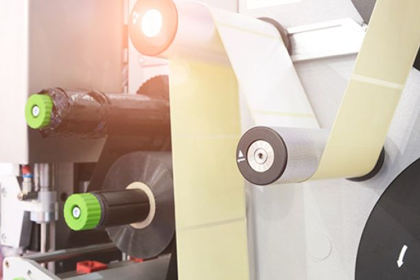 Étiquettes découpées au laser 